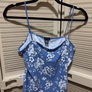 Justify XL blue floral crop top
